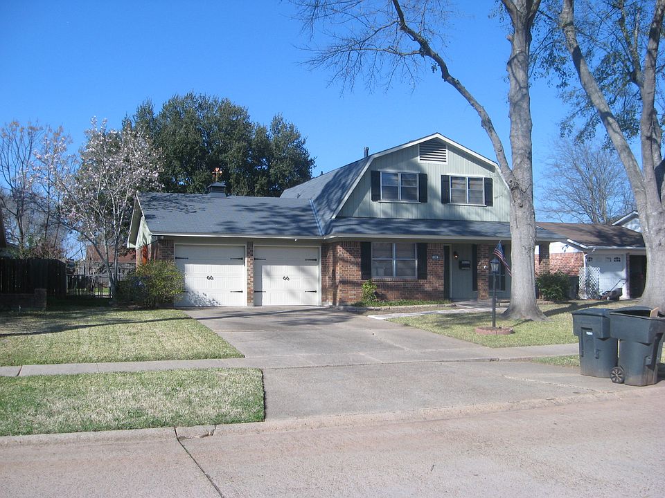 1st image of 406 Coventry Ct