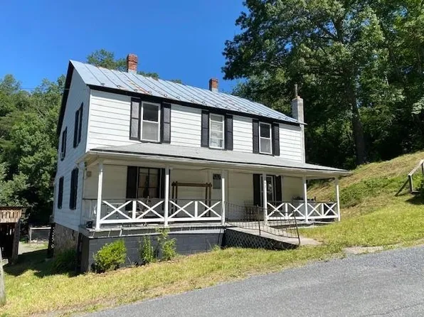 163 Thomastown Rd, Hot Springs, VA 24445