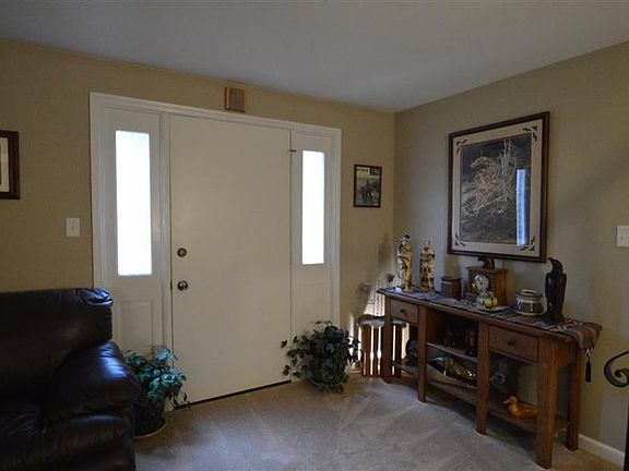 2nd image of 1432 Long Island Ct