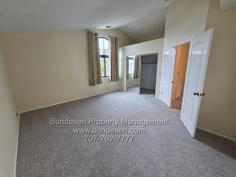 7453 Maximillian Pl — Photo 13