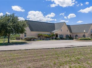 5904 Old Yoakum Rd, Cuero, TX 77954