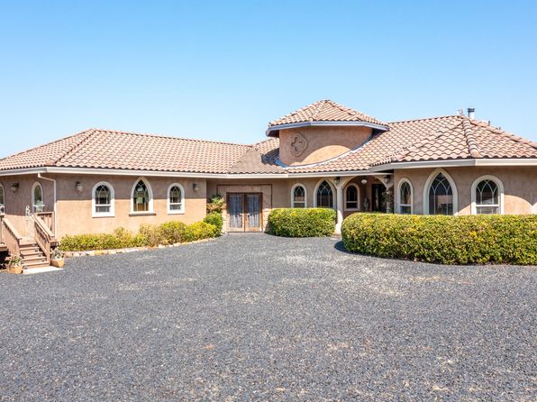 8400 Maynard Rd, Palo Cedro, CA 96073