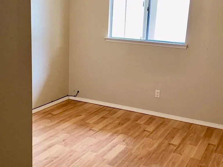1619 Hogle Rd NE — Photo 12