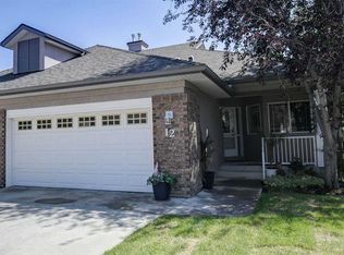 12 Straddock Vlg SW, Calgary, AB T3H5C7