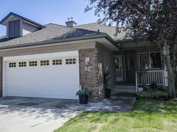 12 Straddock Vlg SW, Calgary, AB T3H 5C7