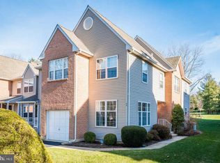 98 Abbey Cir, Doylestown, PA 18901