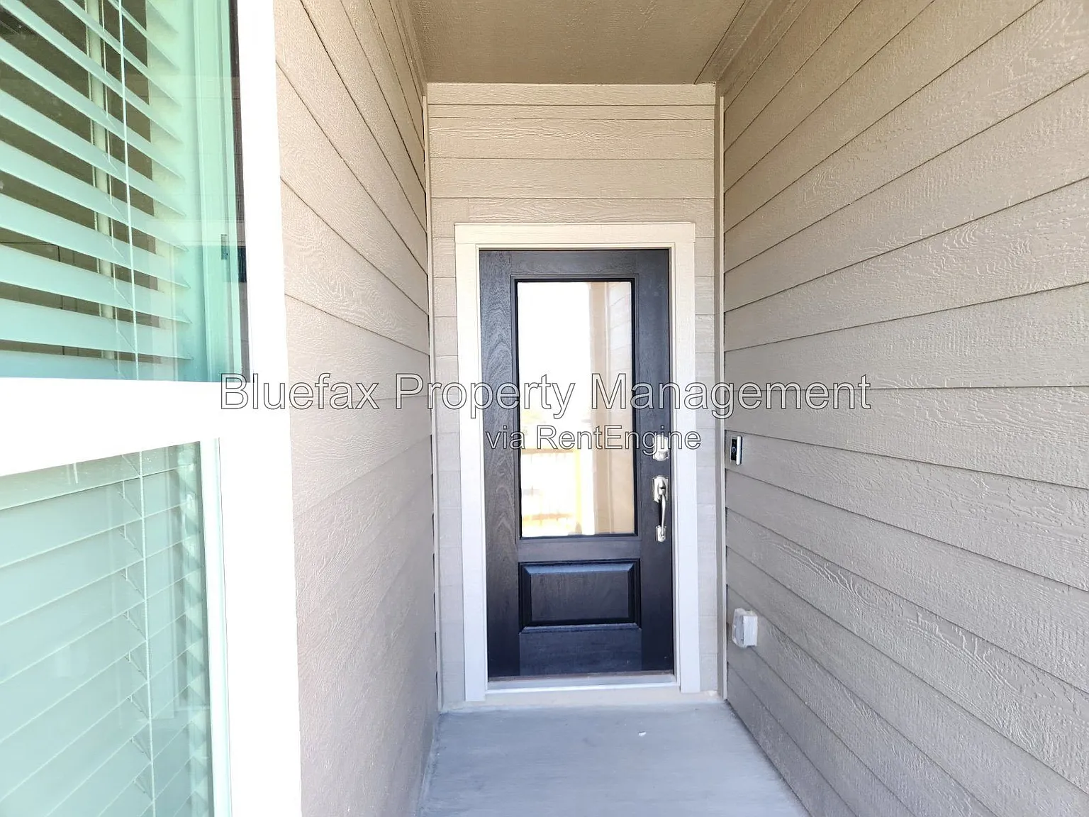 3 bed, 2.0 bath, 1453 sqft, $1,550 — Photo 3