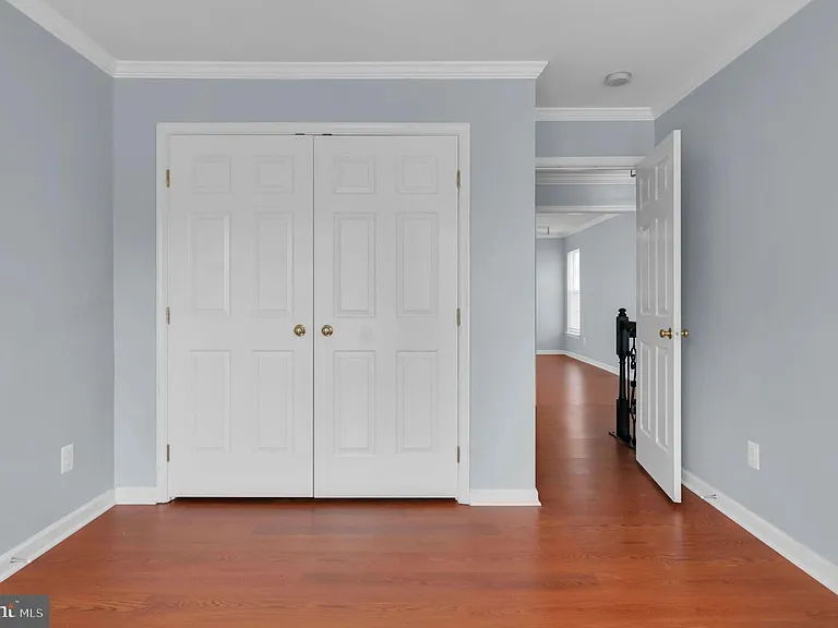 2548 Port Potomac Ave — Photo 26