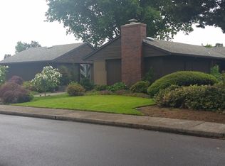 1850 NW Saint Andrews Dr, McMinnville, OR 97128