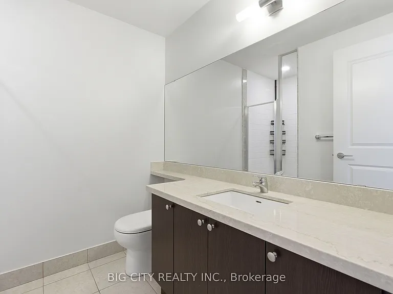 131 Upper Duke Cres #1005 — Photo 25