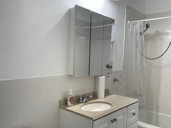 143-50 Hoover Avenue image 18 of 30