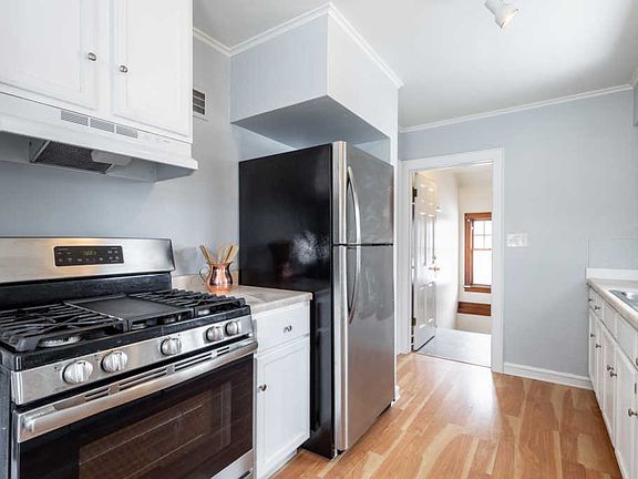4th image of 4477 N Woodburn St #4479