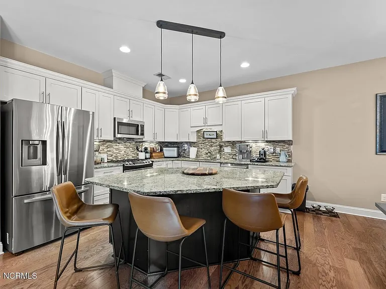 177 Pinebranch Ct — Photo 10