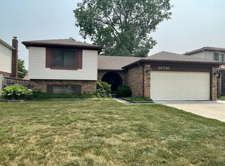 36730 Engleside Dr, Sterling Heights, MI 48310