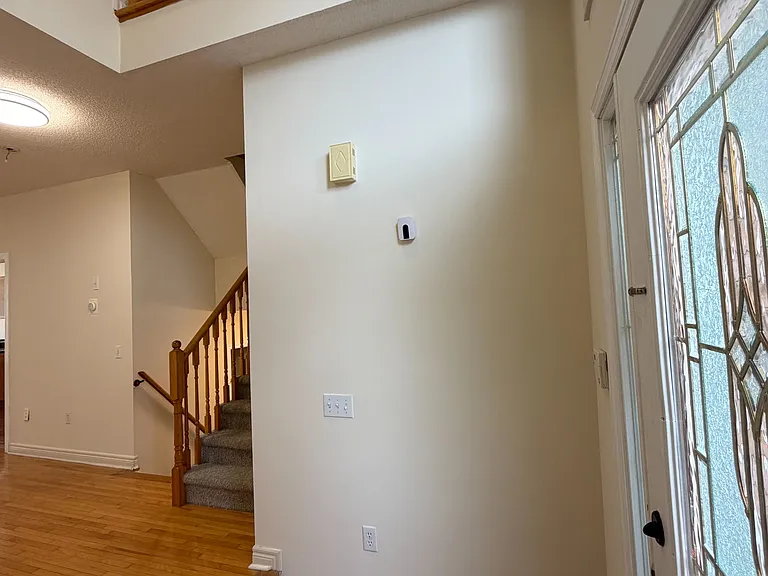937 Ledbury Cres — Photo 6