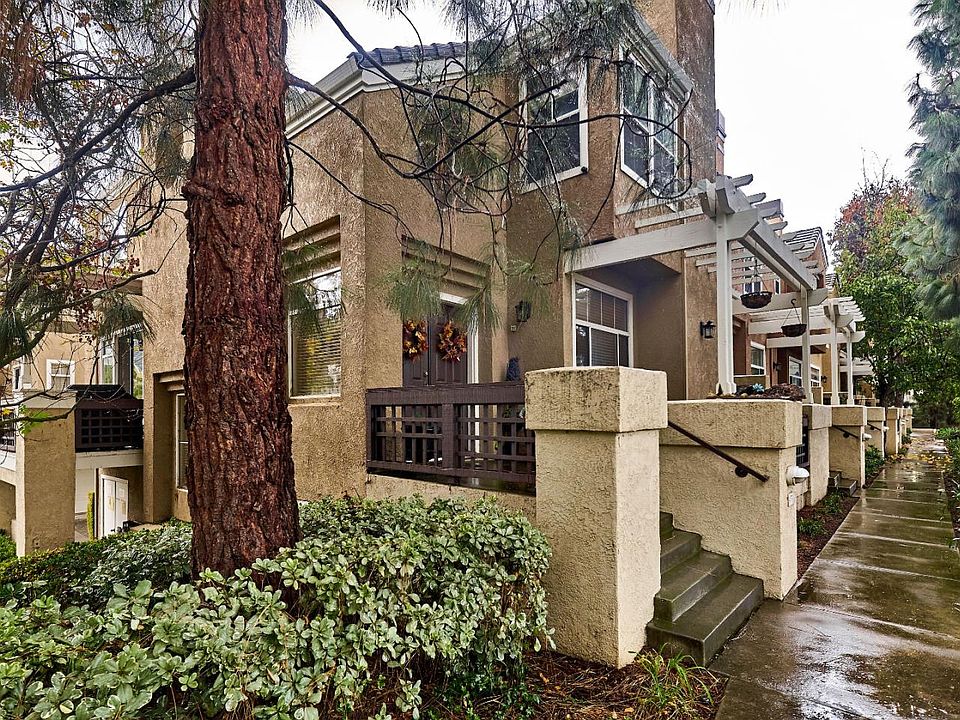 1st image of 417 Camille Cir Unit 11
