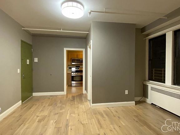 4th image of 4542 44th St APT 2F
