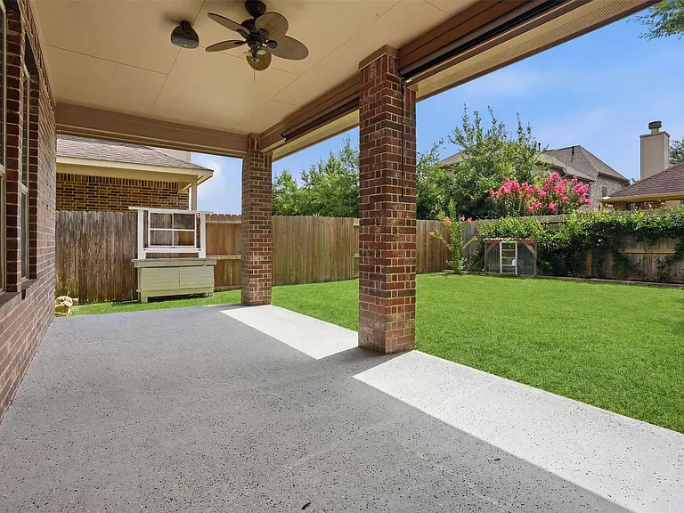 11126 Celano Dr — Photo 27