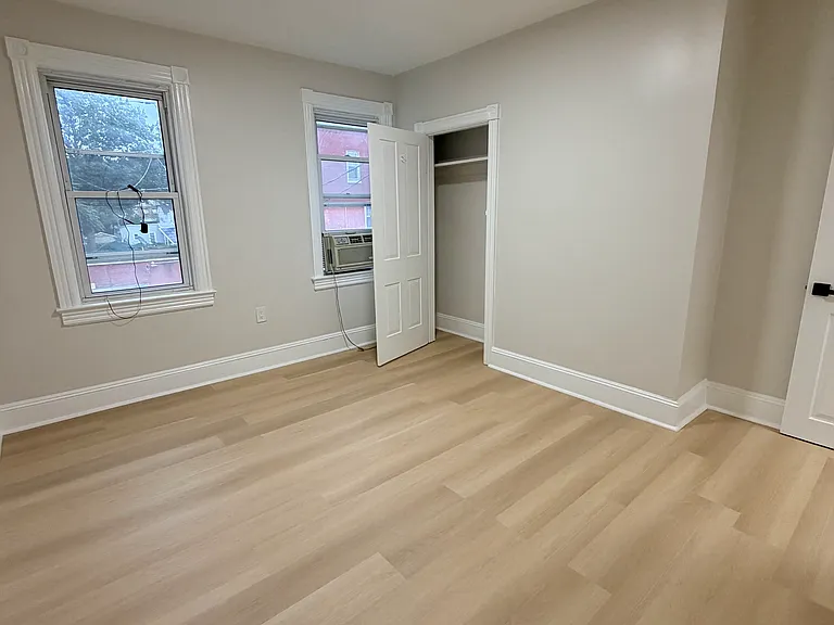 337 Woodland St — Photo 10