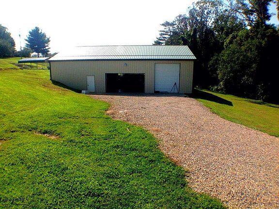 3rd image of 1915 Township Road 213 SE