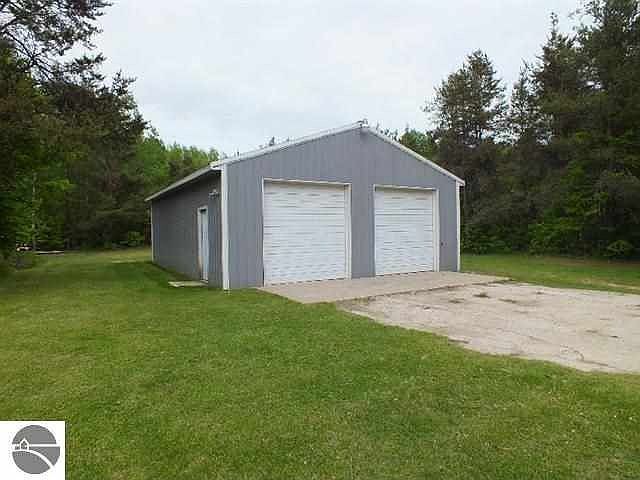 2nd image of 10805 Coster Rd SW