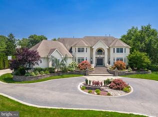 27 Sunflower Cir, Lumberton, NJ 08048