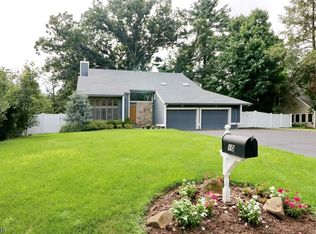 10 Beechwood Dr, Morristown, NJ 07960