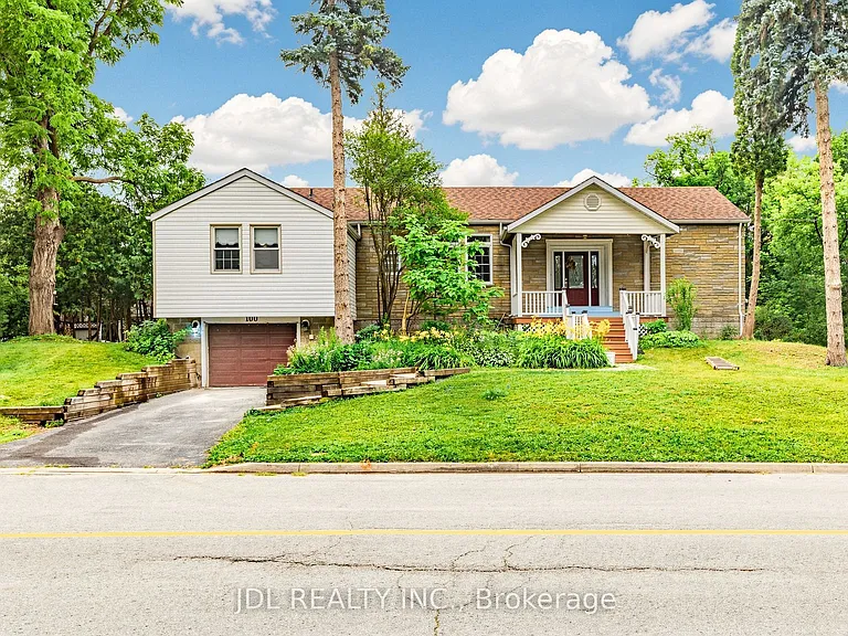 100 Roxborough Rd — Photo 1