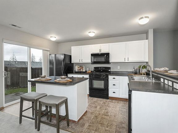 5th image of 4328 Wigeon Ave SW