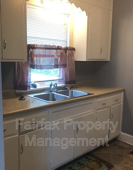 506 E Club Blvd — Photo 6