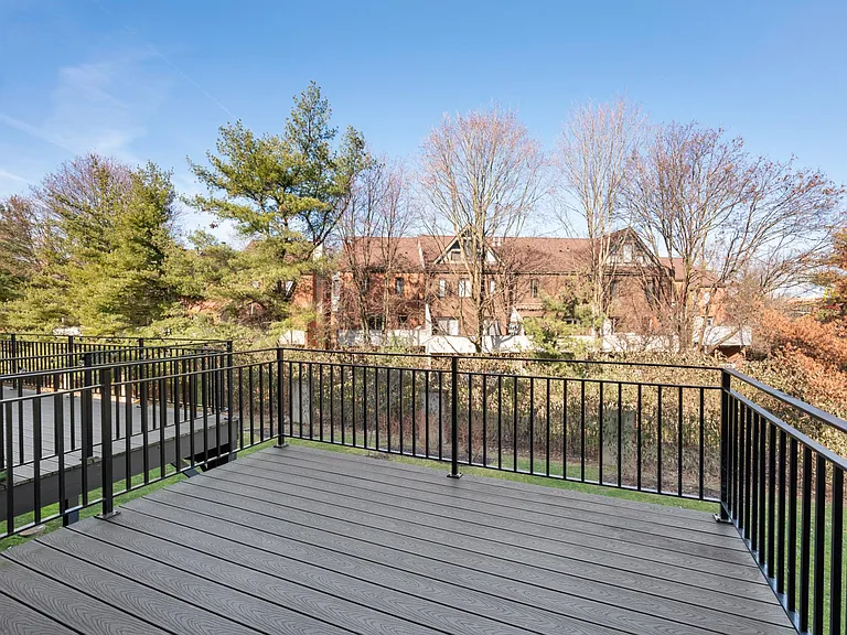 114 Reizenstein Way — Photo 5