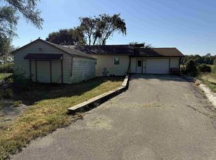 5411 N County Line Rd, Whitewater, WI 53190