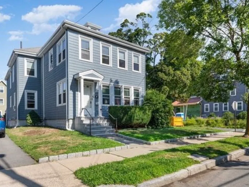 64 Cleveland St #1