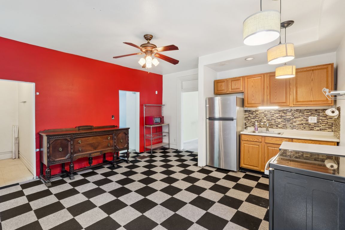 Larimer Ave-S1807-016.jpg