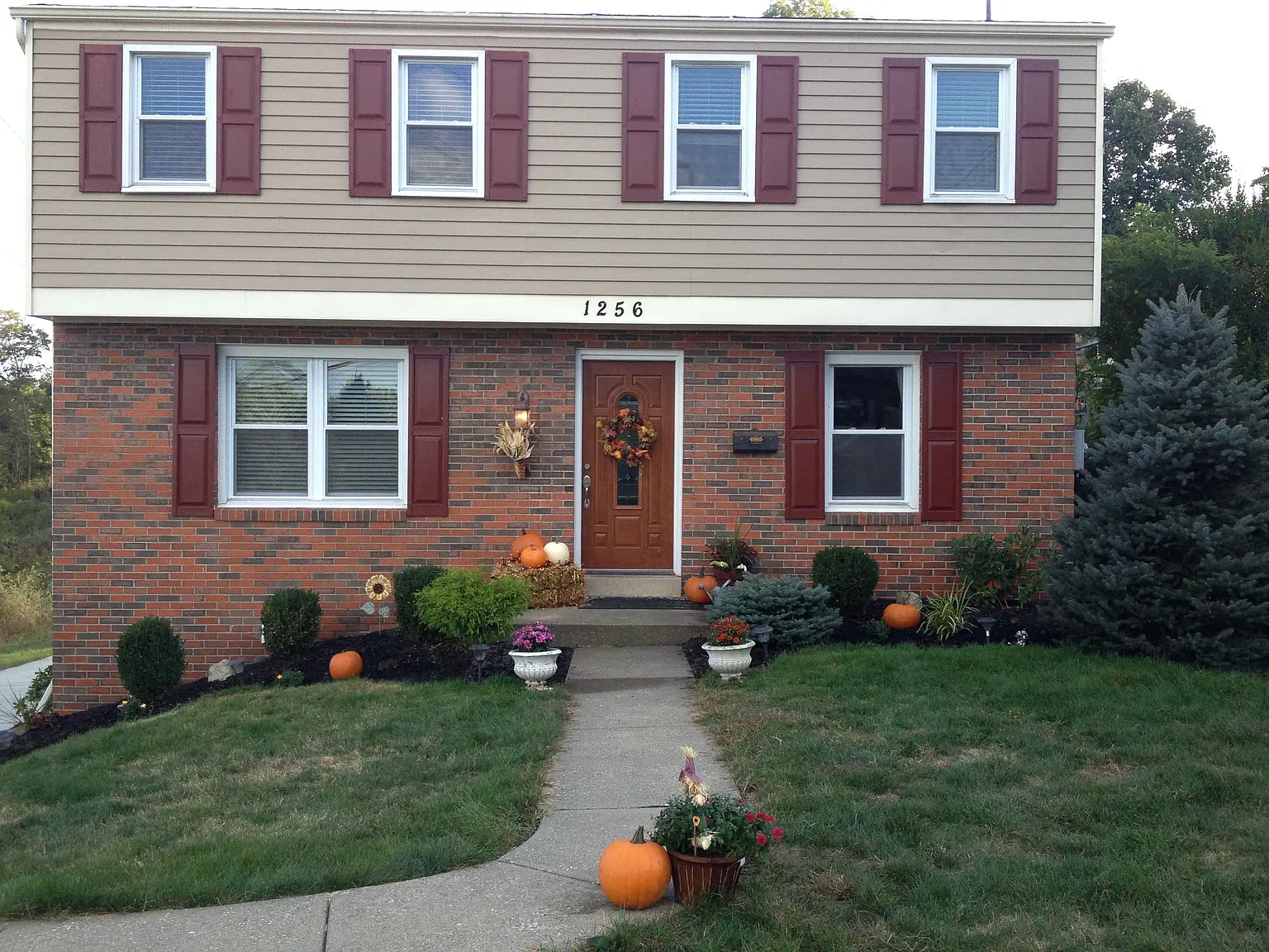 1256 Cairn Dr photo 1