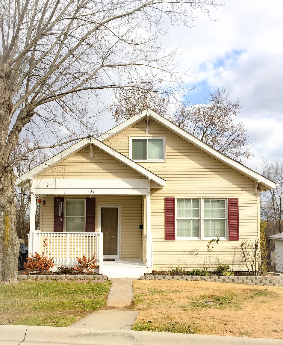 130 Blain St photo 1
