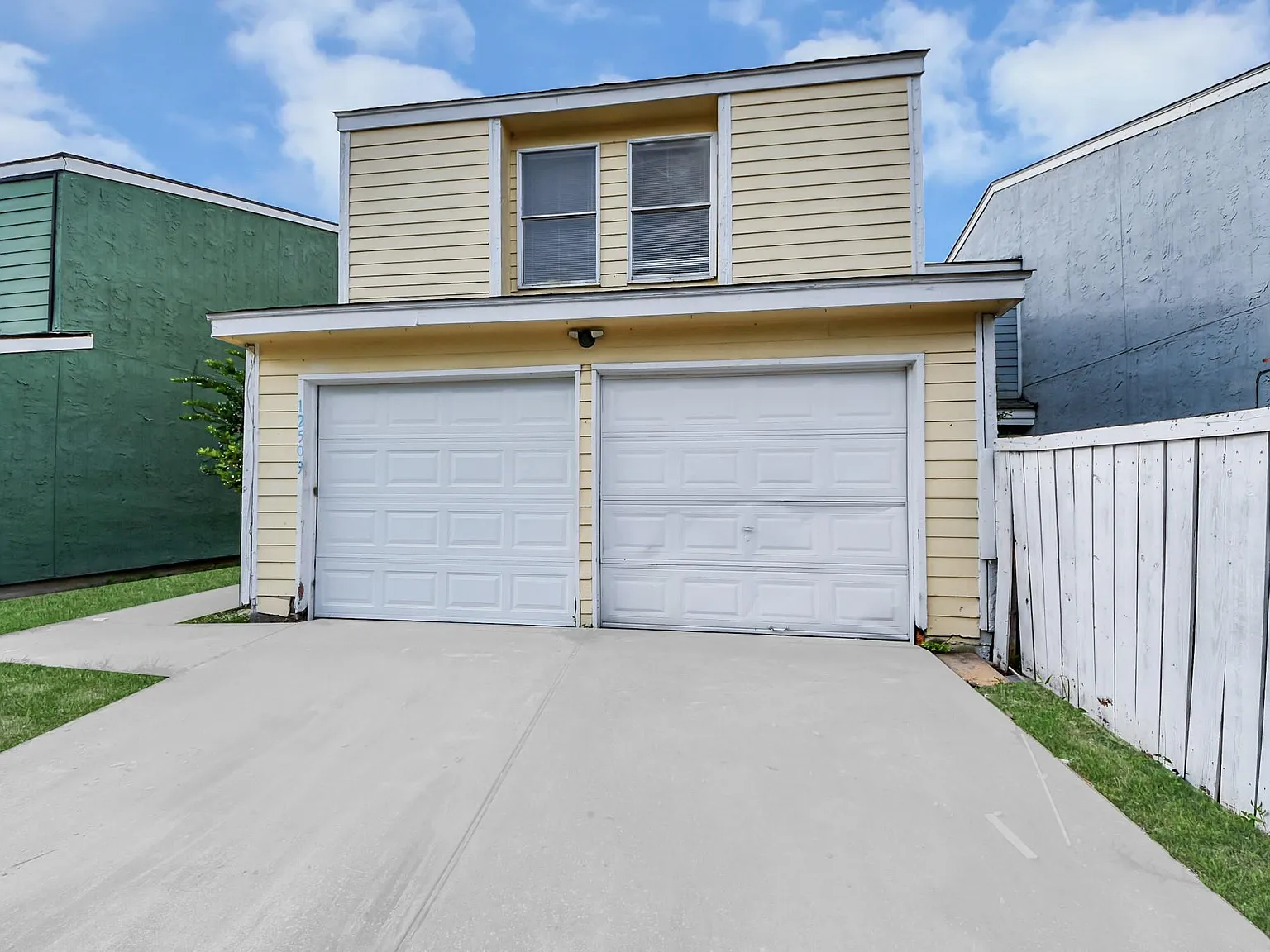 3 bed, 2.5 bath, 1364 sqft, $1,700 — Photo 3
