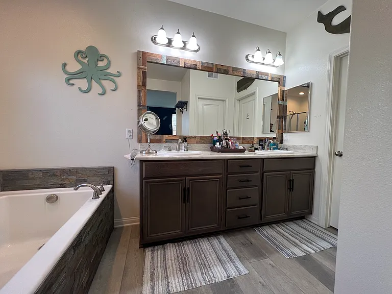 1707 Frangipani Ave — Photo 19