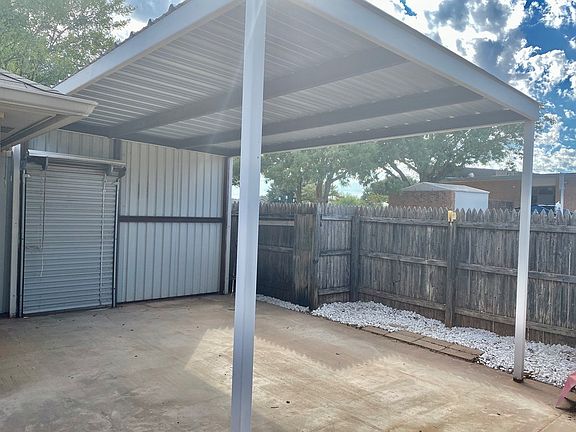 5th image of 4529 Southern Oak Ln