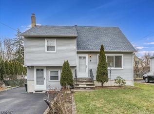 9 Irvington Rd, Parsippany, NJ 07054