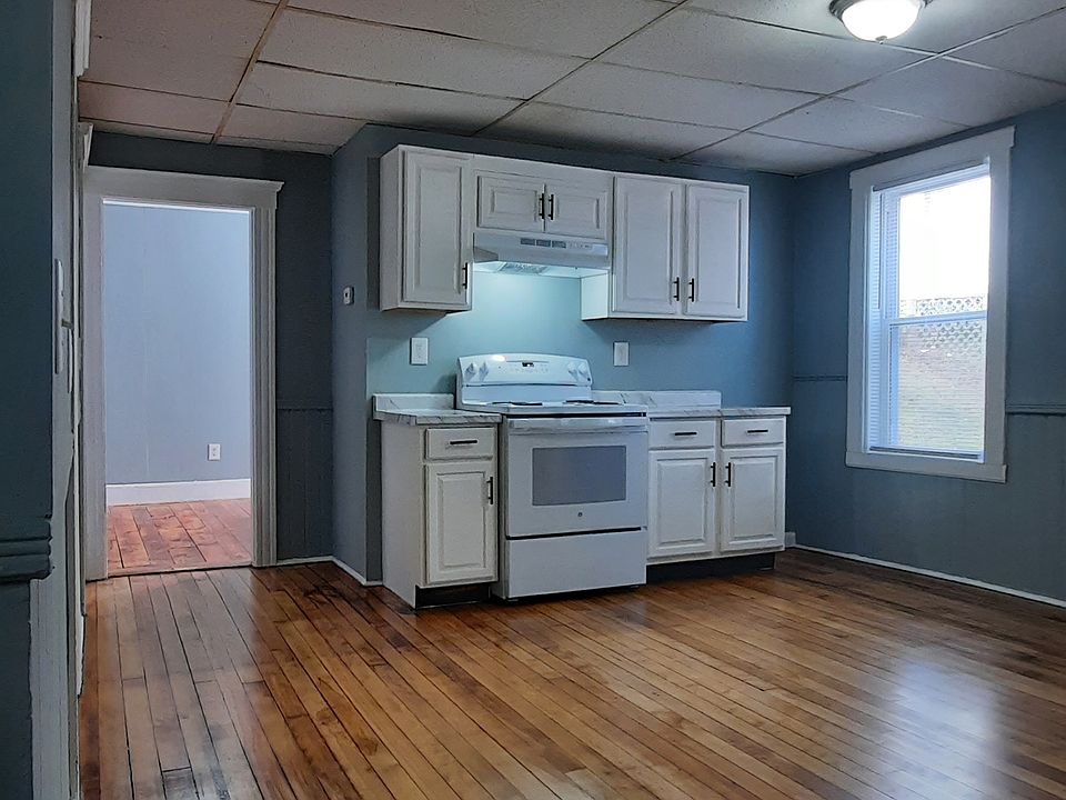 1st image of 47 Everard St