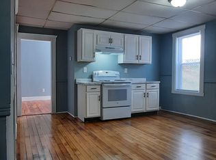 47 Everard St, Worcester, MA 01605