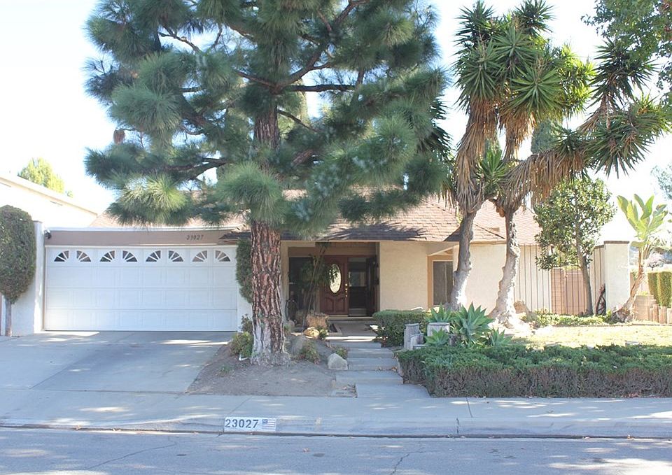 1st image of 23027 Aspen Knoll Dr