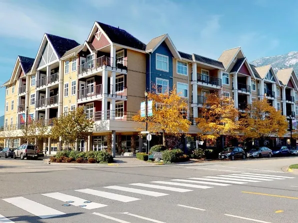 1320 Main St, Squamish, BC V8B 0R2