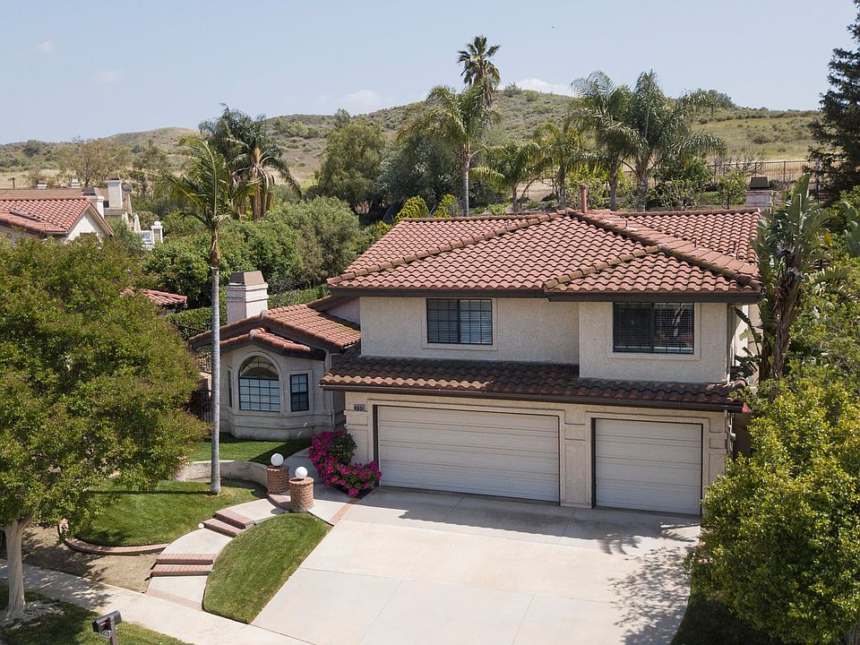 1st image of 330 Golden Bear Ct