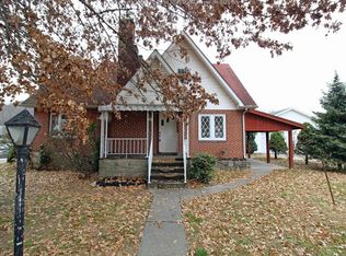 9600 Washington Ave, Marmet, WV 25315