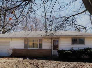 900 Eastview Dr, Rantoul, IL 61866