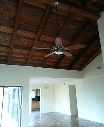 5th image of 20429 NE 10th Ct