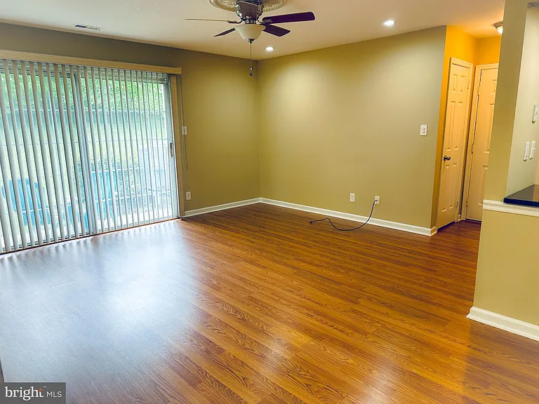 328A Delancey Pl #A — Photo 2