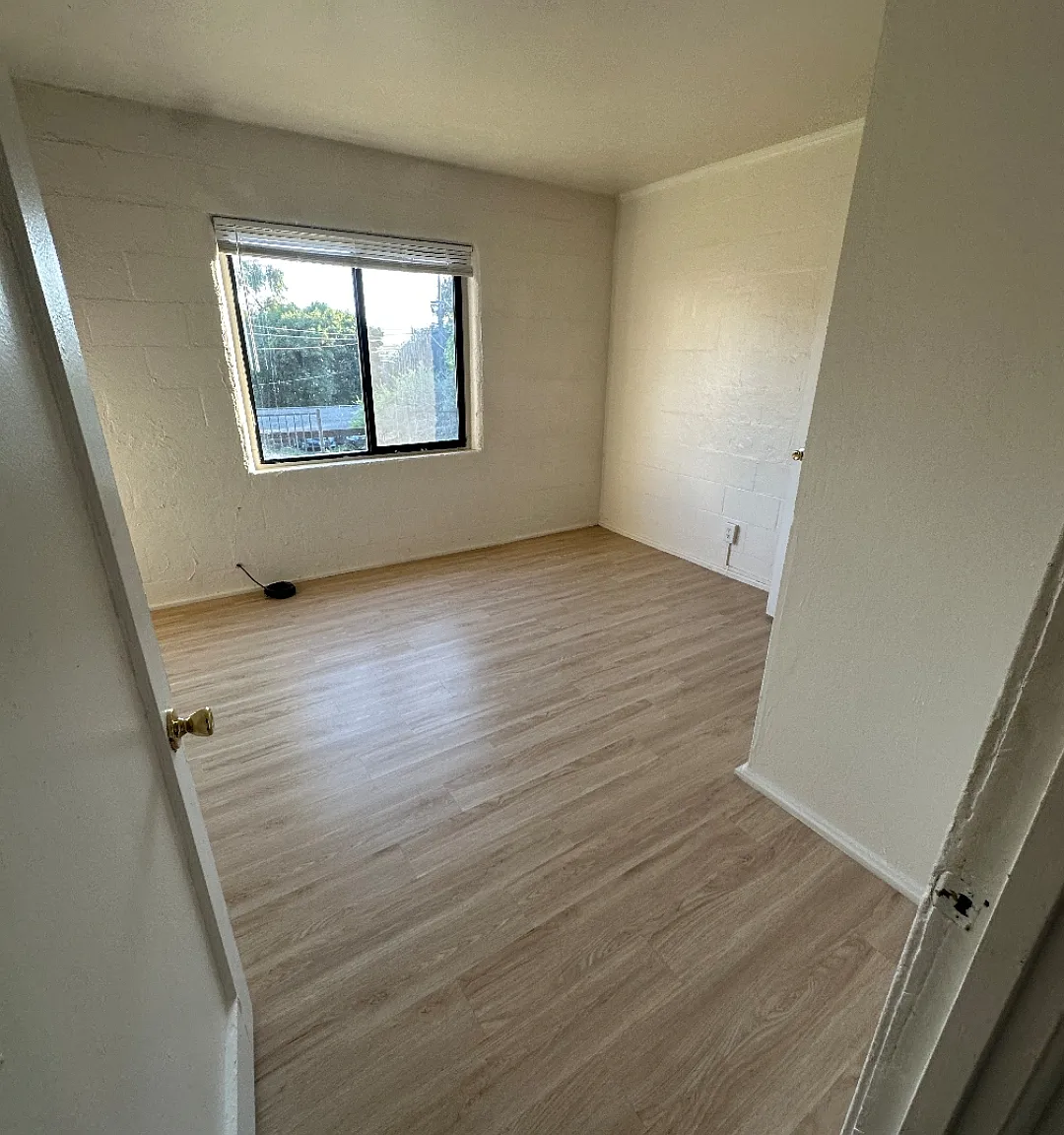 2 bed, $1,600 — Photo 3